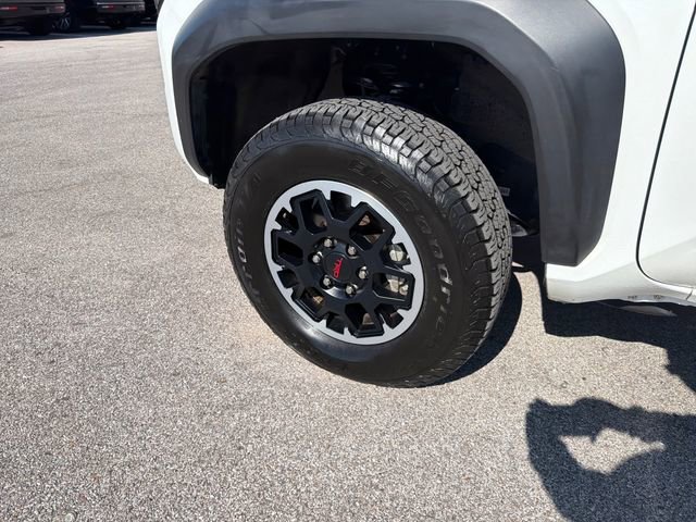 Used 2024 Toyota Tacoma TRD Off-Road image 37