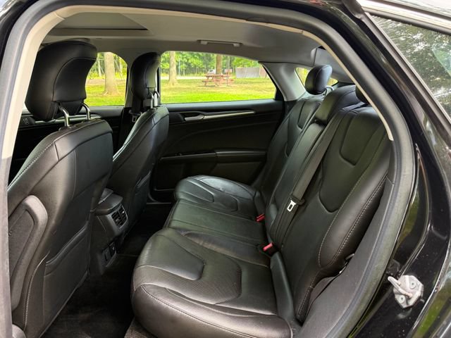 Used 2013 Ford Fusion Titanium w/ Titanium Driver Assist Pkg FWD image 8
