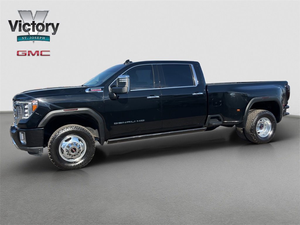 Used 2022 GMC Sierra 3500 Denali image 3
