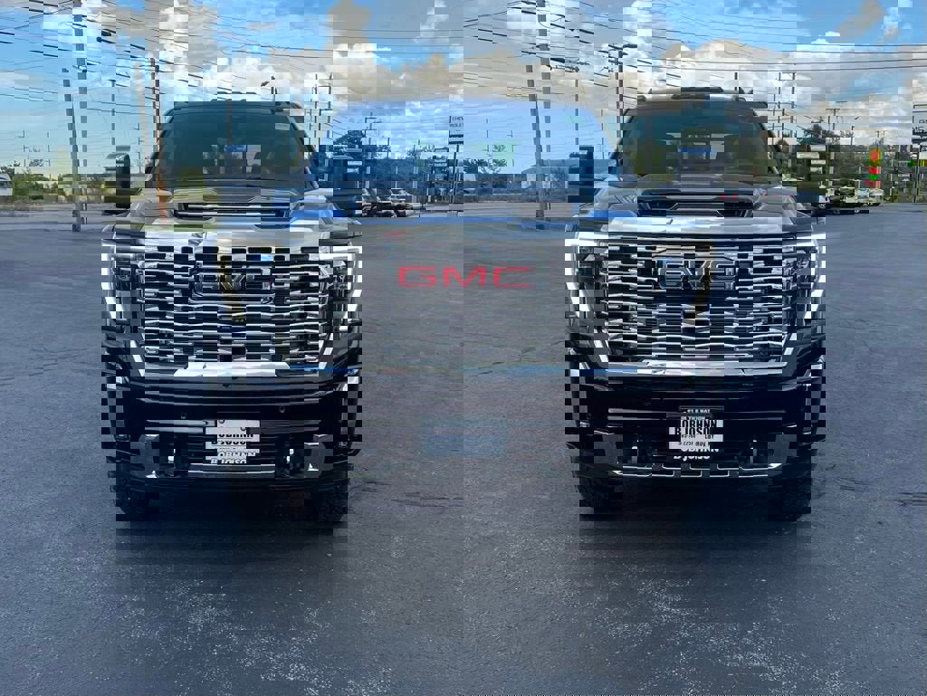 New 2025 GMC Sierra 2500 Denali w/ Denali Reserve Package image 2