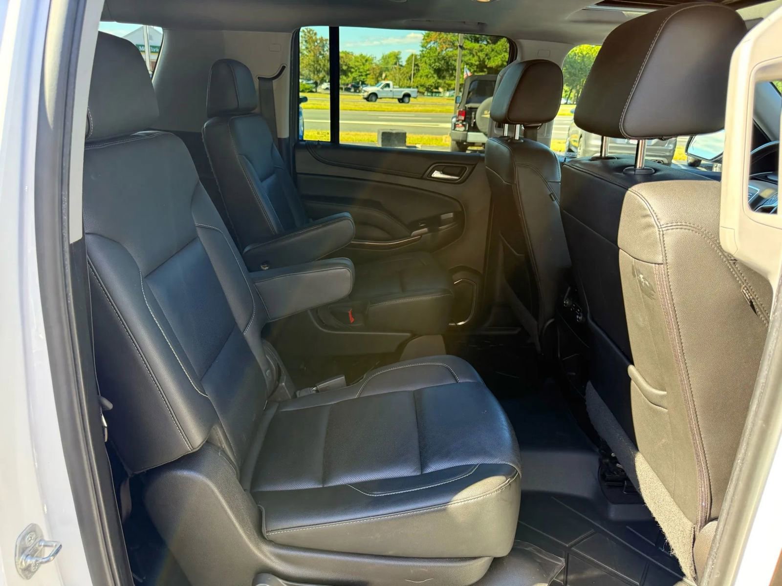 Used 2019 GMC Yukon XL SLT image 52