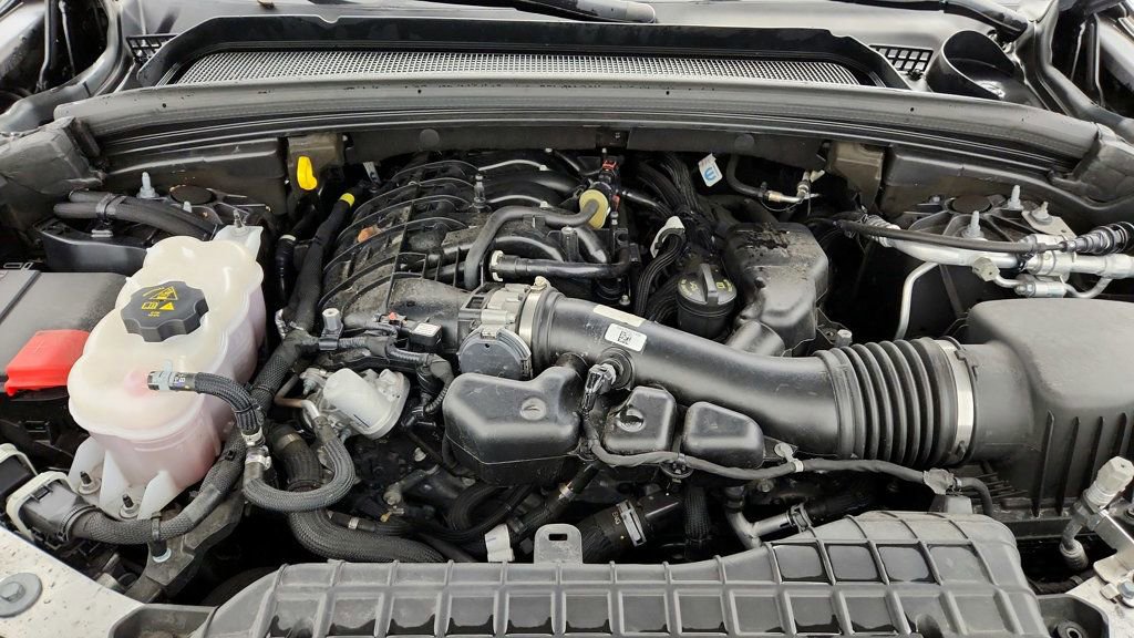 Used 2022 Jeep Grand Cherokee Laredo w/ Luxury Tech Group I image 25