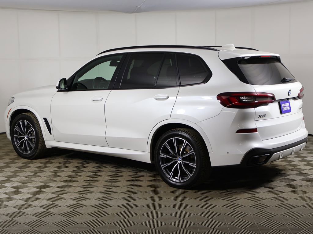 Used 2022 BMW X5 xDrive40i w/ M Sport Package image 13