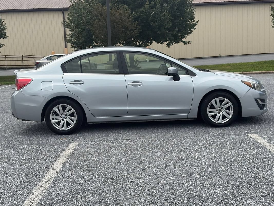 Used 2015 Subaru Impreza 2.0i Premium AWD/4WD image 9
