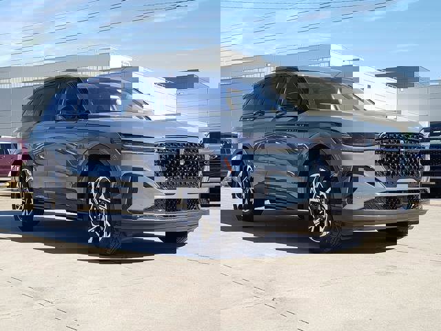 New 2026 Lincoln Nautilus Premier image 1