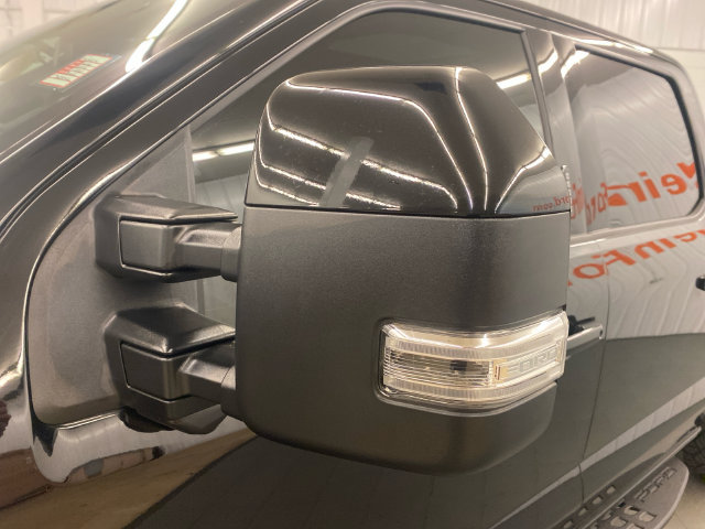 Used 2026 Ford F250 Platinum w/ Tremor Off-Road Package AWD/4WD image 11