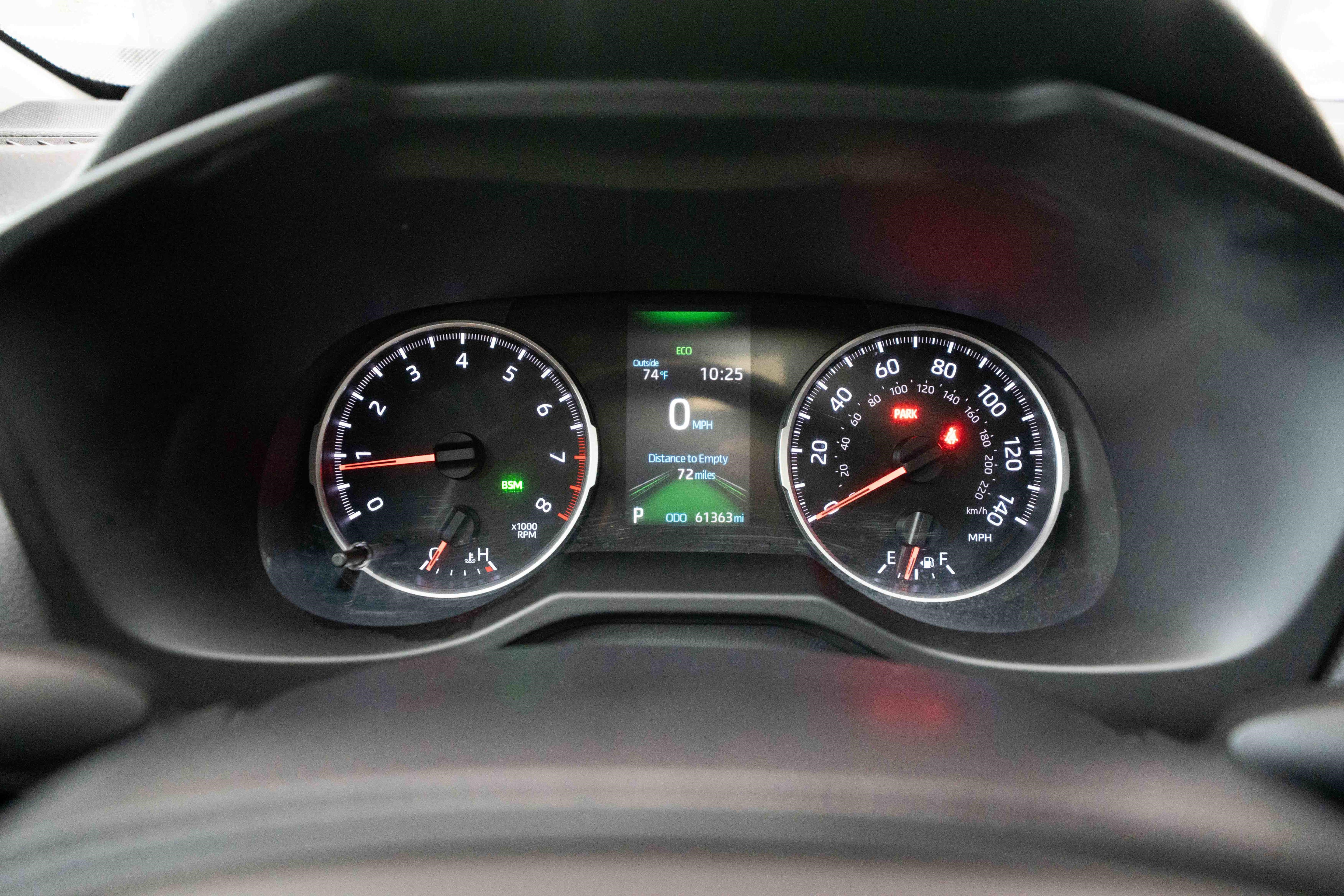 Used 2019 Toyota RAV4 XLE FWD image 16