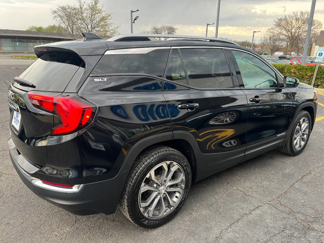 Used 2018 GMC Terrain SLT w/ Preferred Package FWD image 13