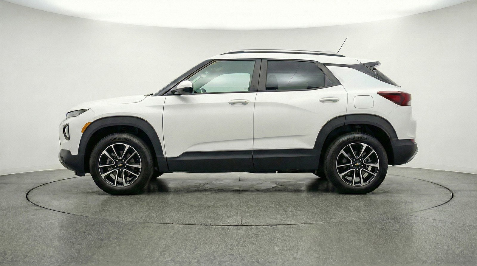 Used 2025 Chevrolet TrailBlazer LT image 5