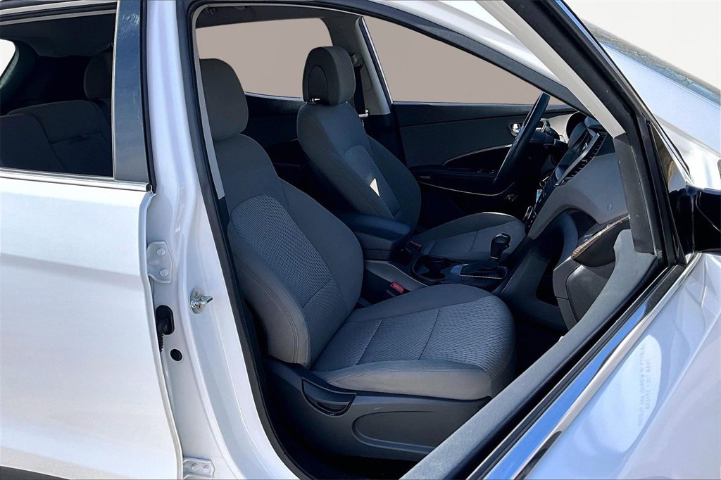 Used 2017 Hyundai Santa Fe Sport image 7