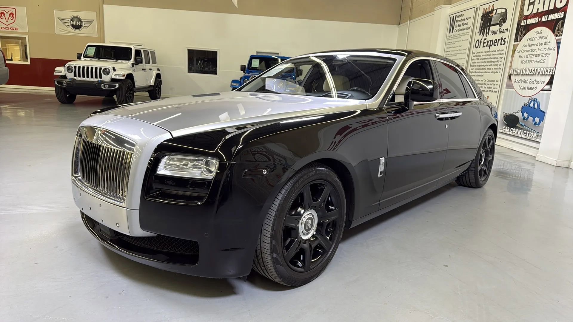 Used 2011 Rolls-Royce Ghost image 4
