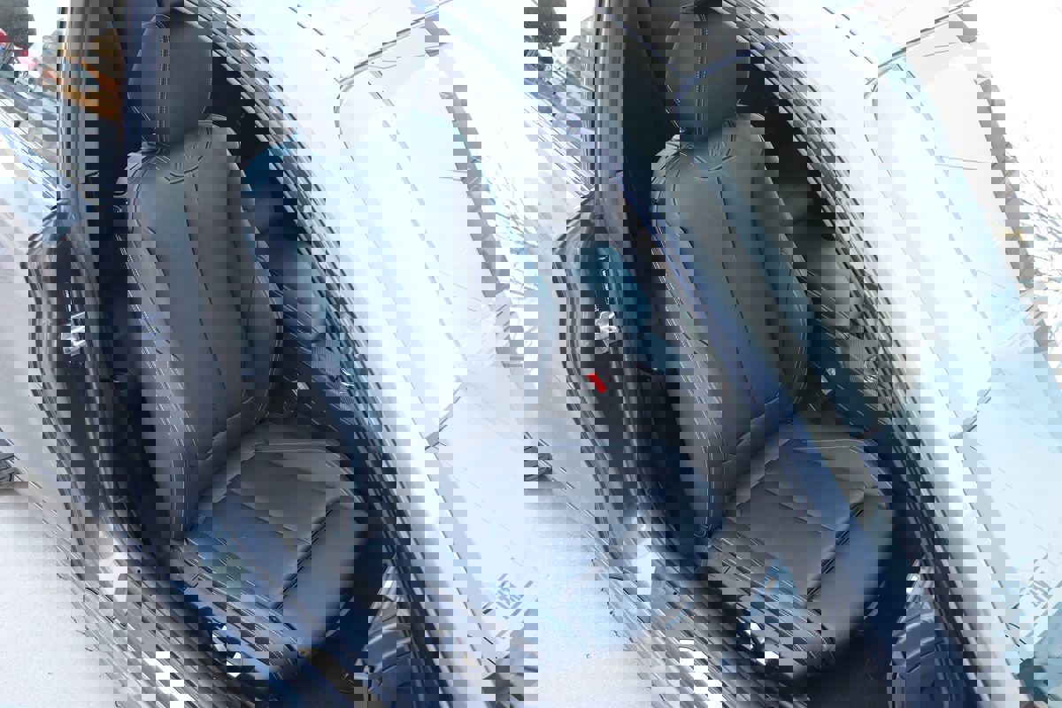 Used 2017 BMW M2 image 32