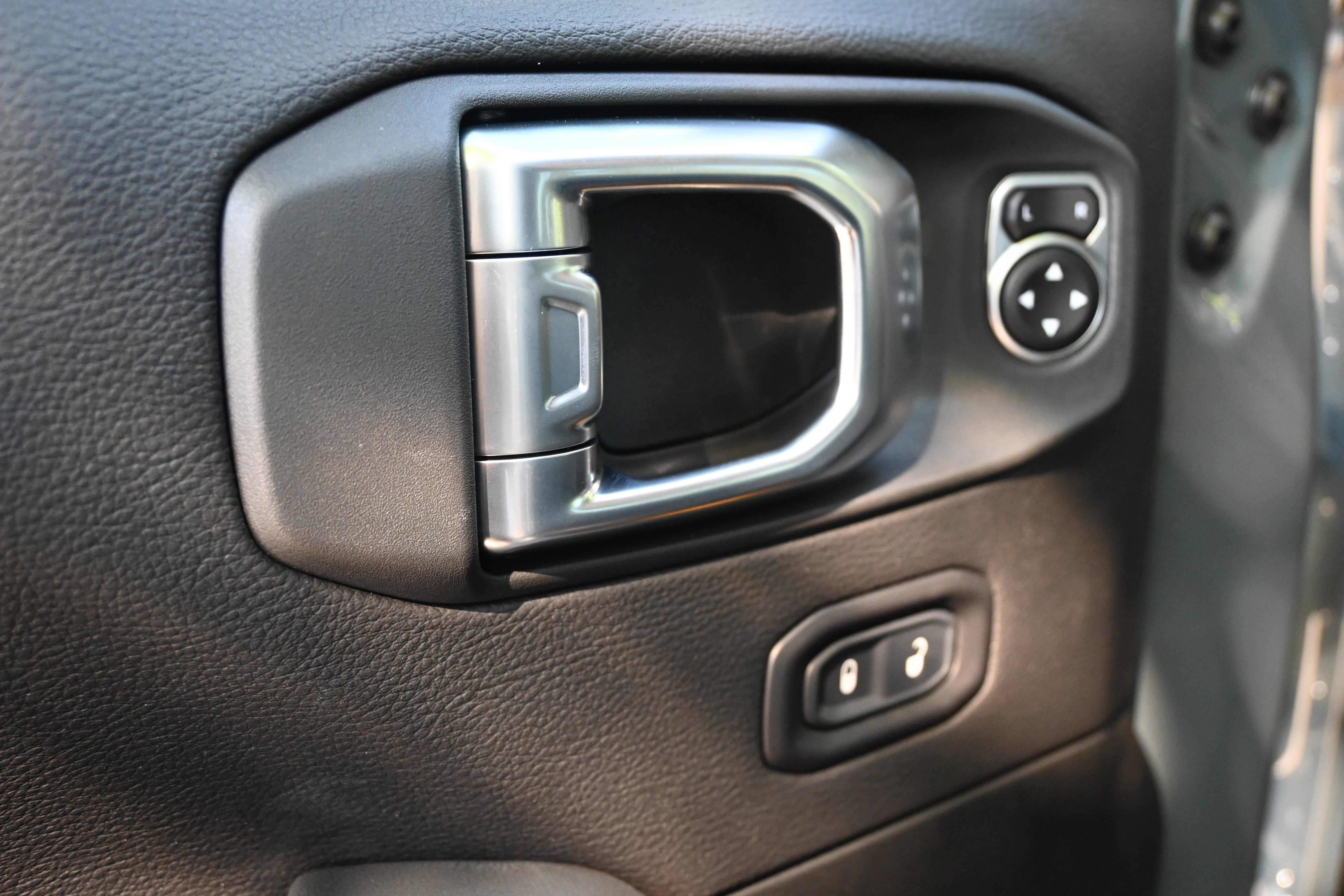 New 2026 Jeep Gladiator Sport AWD/4WD image 15