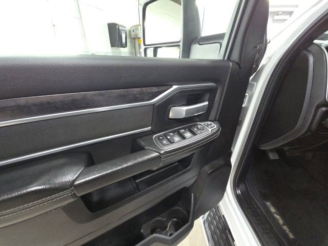 Used 2024 RAM 3500 Big Horn AWD/4WD image 12