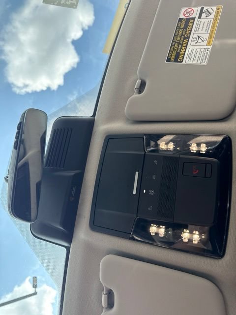 Used 2025 Mitsubishi Outlander SE FWD image 18