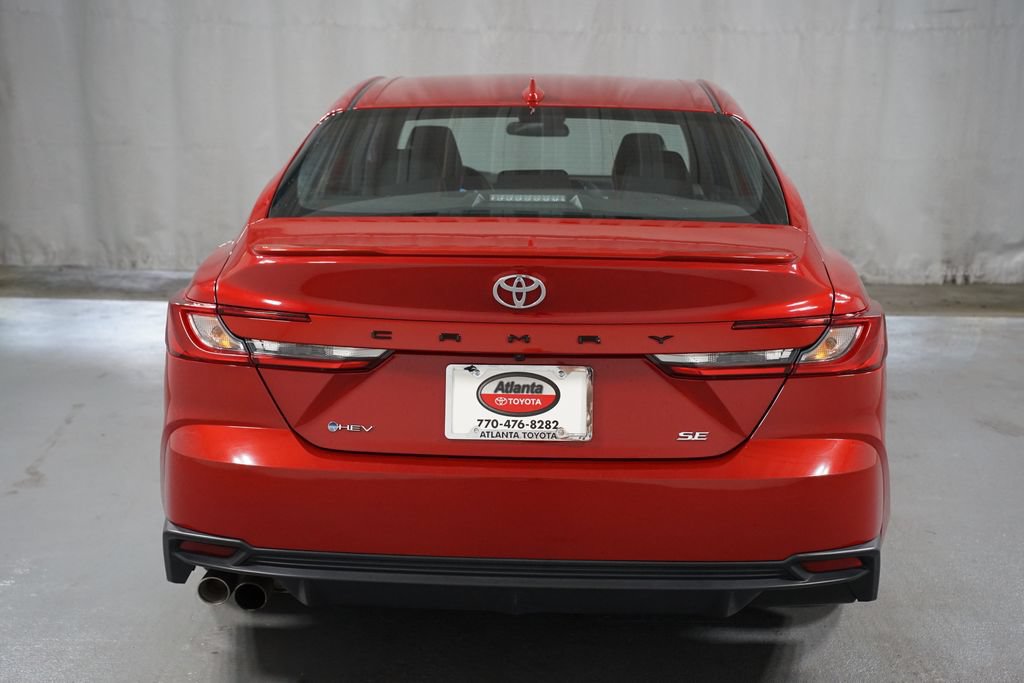 Used 2025 Toyota Camry SE FWD image 7