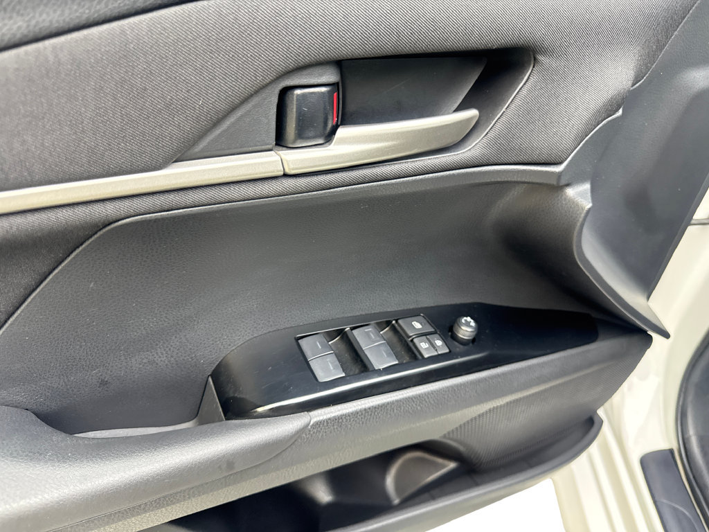 Used 2025 Toyota Camry LE FWD image 35