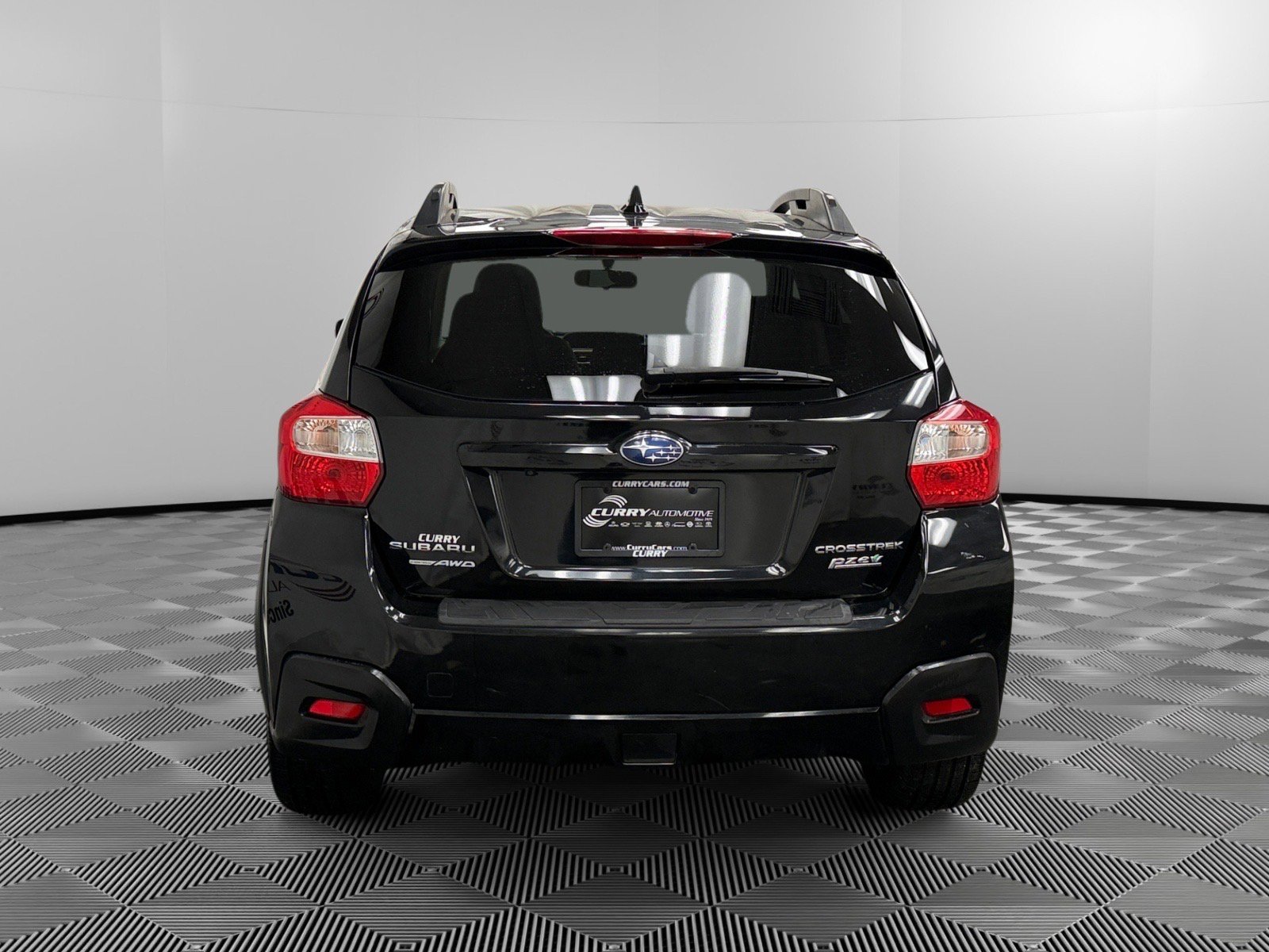Used 2017 Subaru Crosstrek 2.0i Limited image 4