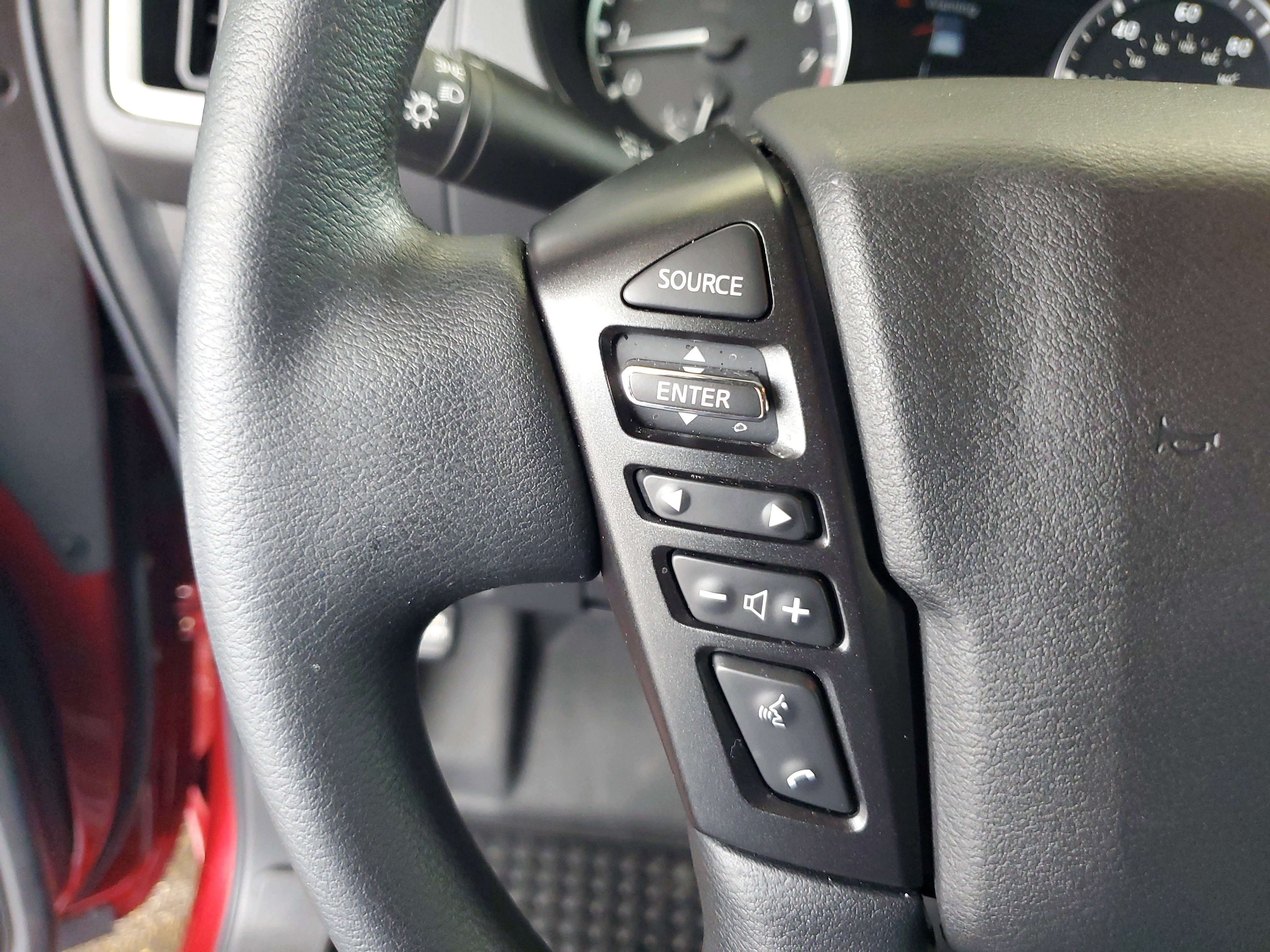 Used 2025 Nissan Frontier SV image 20