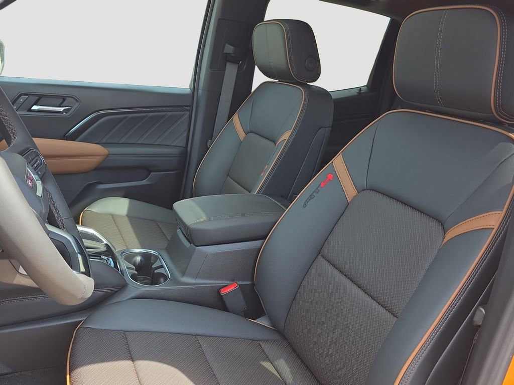 New 2026 GMC Canyon AT4 w/ Technology Plus Package AWD/4WD image 7