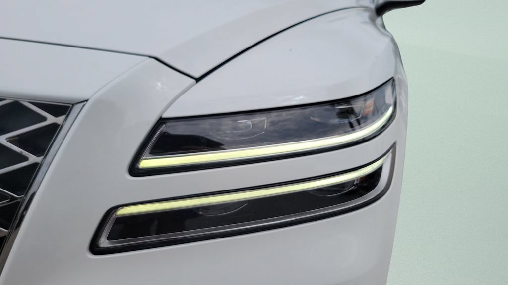 Used 2023 Genesis GV80 3.5T AWD/4WD image 25