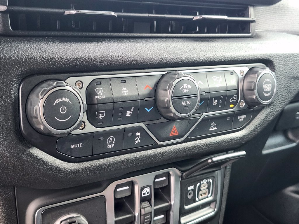 Used 2026 Jeep Wrangler Unlimited Sport AWD/4WD image 22