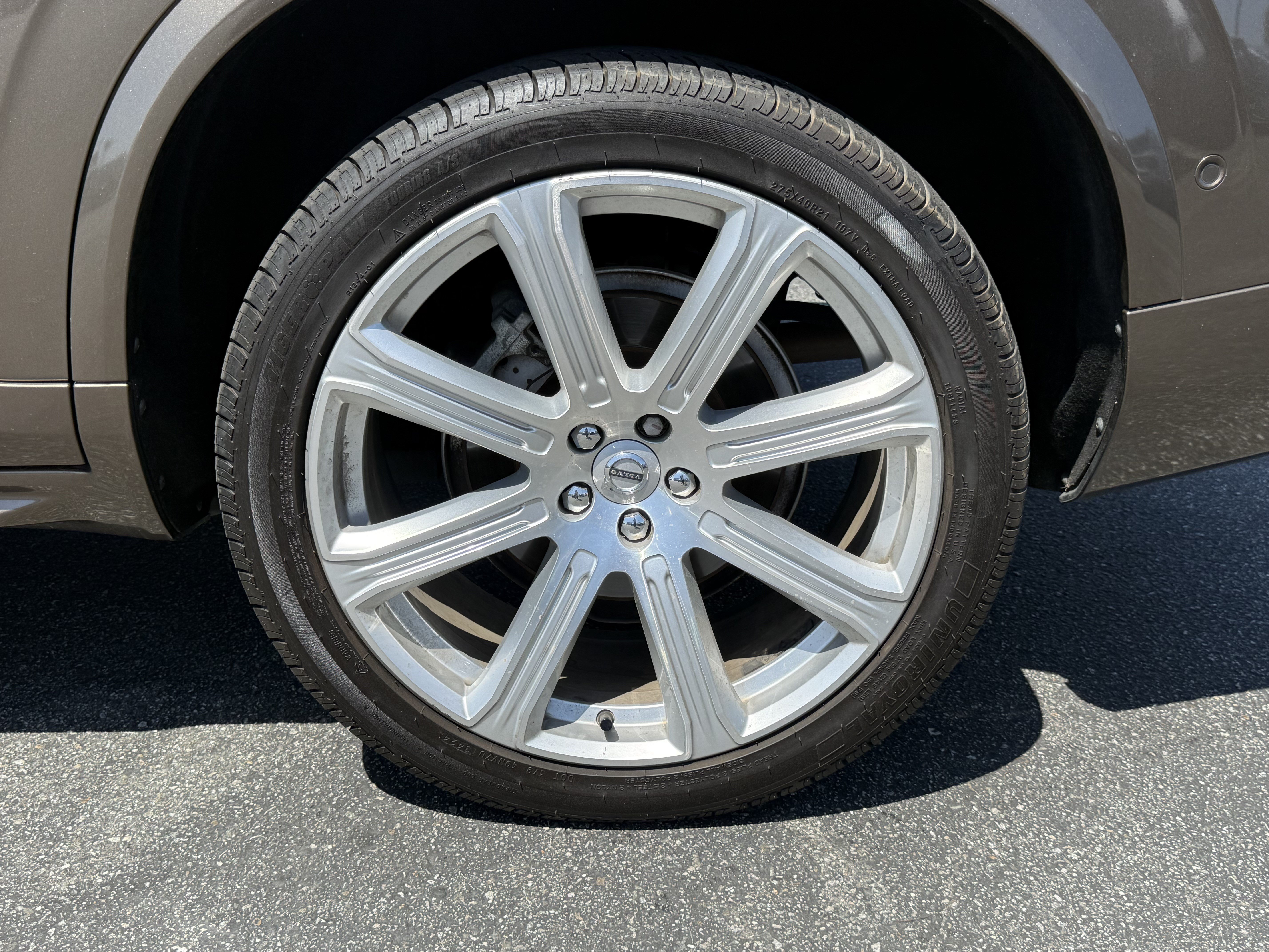 Used 2017 Volvo XC90 T6 Inscription w/ Vision Package AWD/4WD image 9