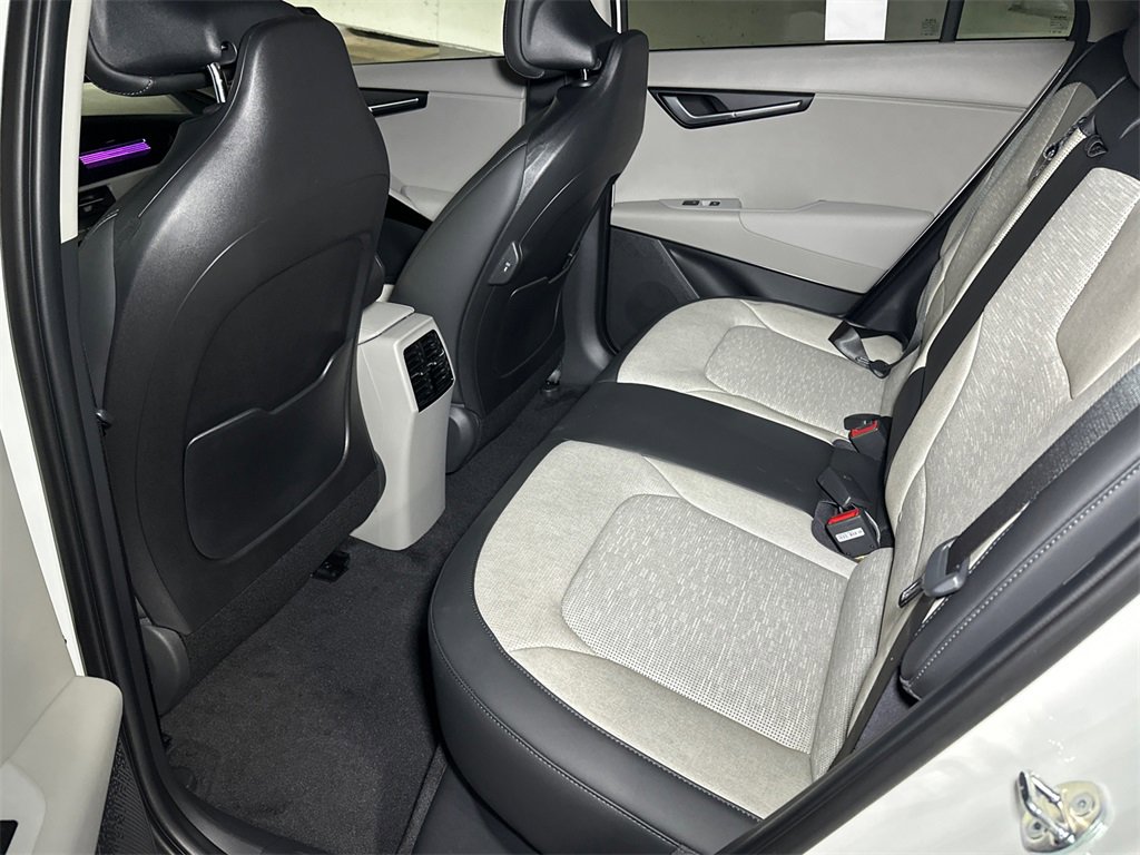 New 2025 Kia Niro Wave w/ Wave Preserve Package image 17