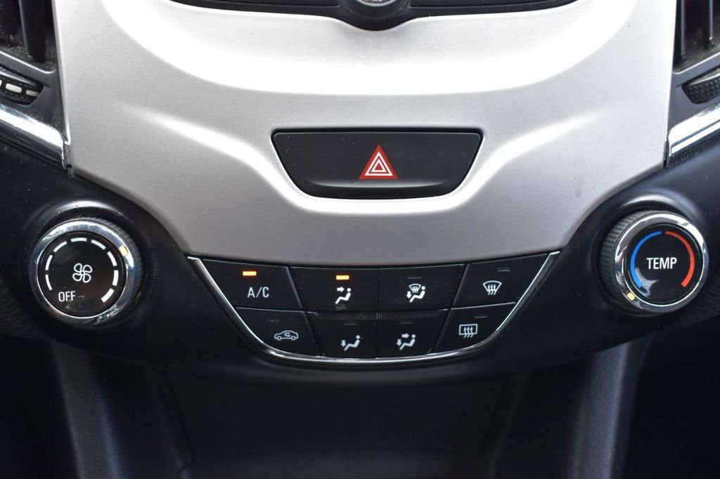 Used 2017 Chevrolet Cruze LS image 31