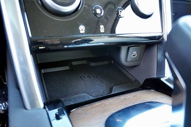 Used 2023 Land Rover Discovery Sport SE AWD/4WD image 44
