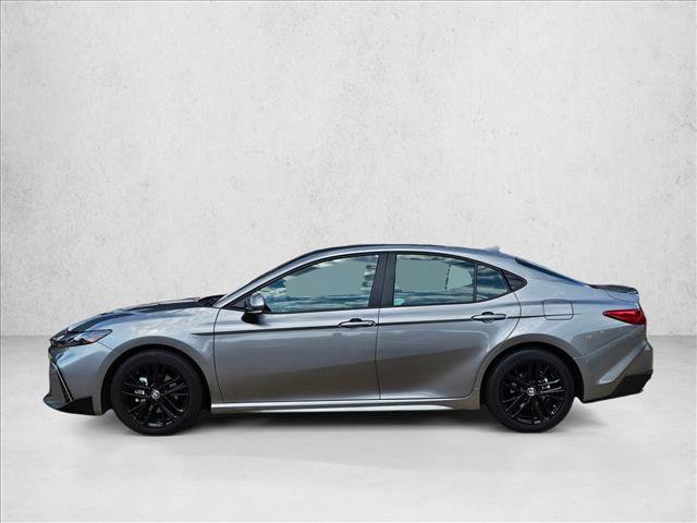 Used 2025 Toyota Camry SE image 9