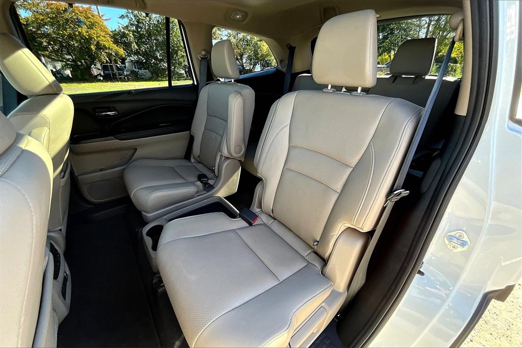 Used 2021 Honda Pilot Elite image 21