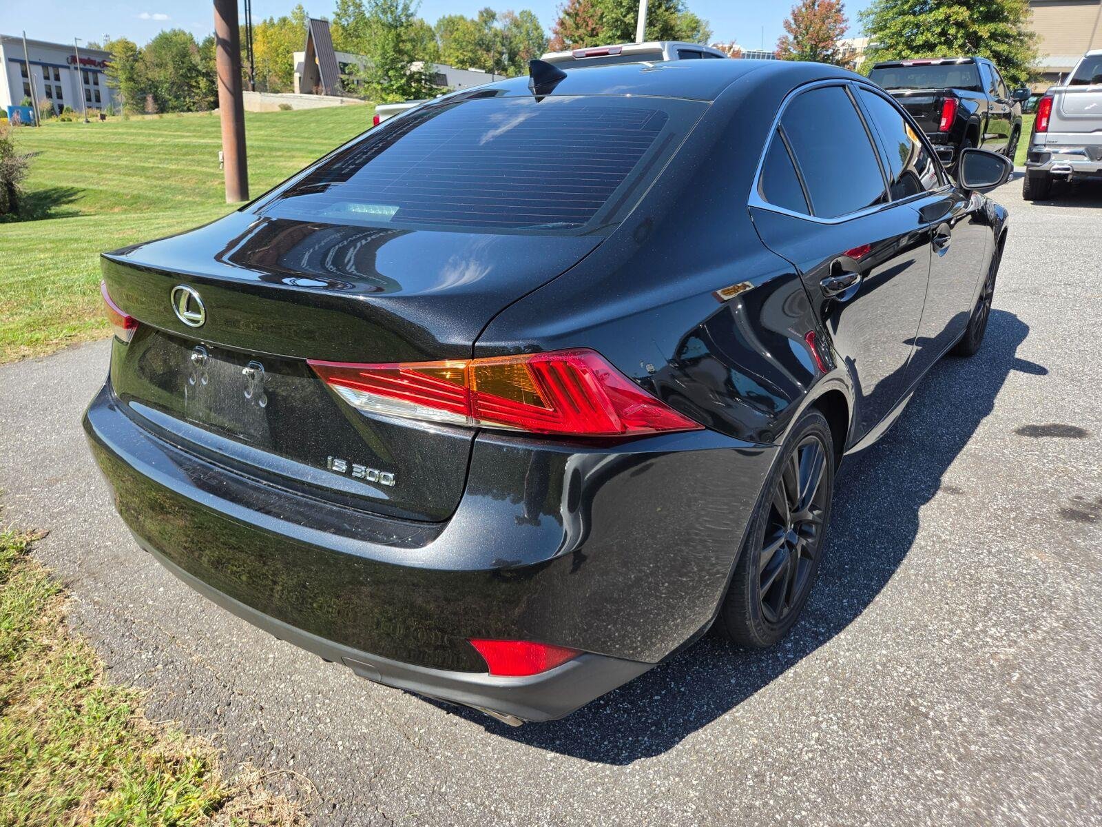 Used 2019 Lexus IS 300 w/ Accessory Package 2 RWD image 5