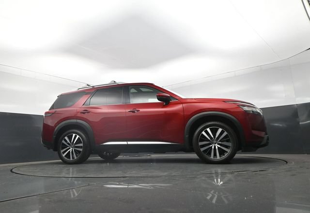 Used 2024 Nissan Pathfinder Platinum FWD image 28