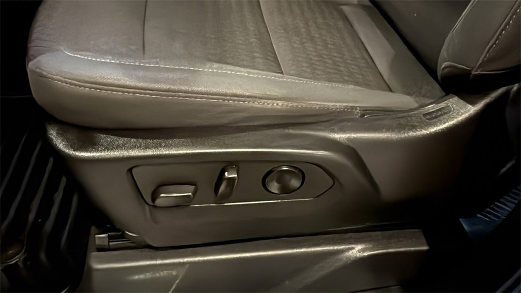 Used 2022 GMC Sierra 1500 Elevation image 24