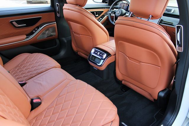 Used 2024 Mercedes-Benz S 580 4MATIC Sedan image 16