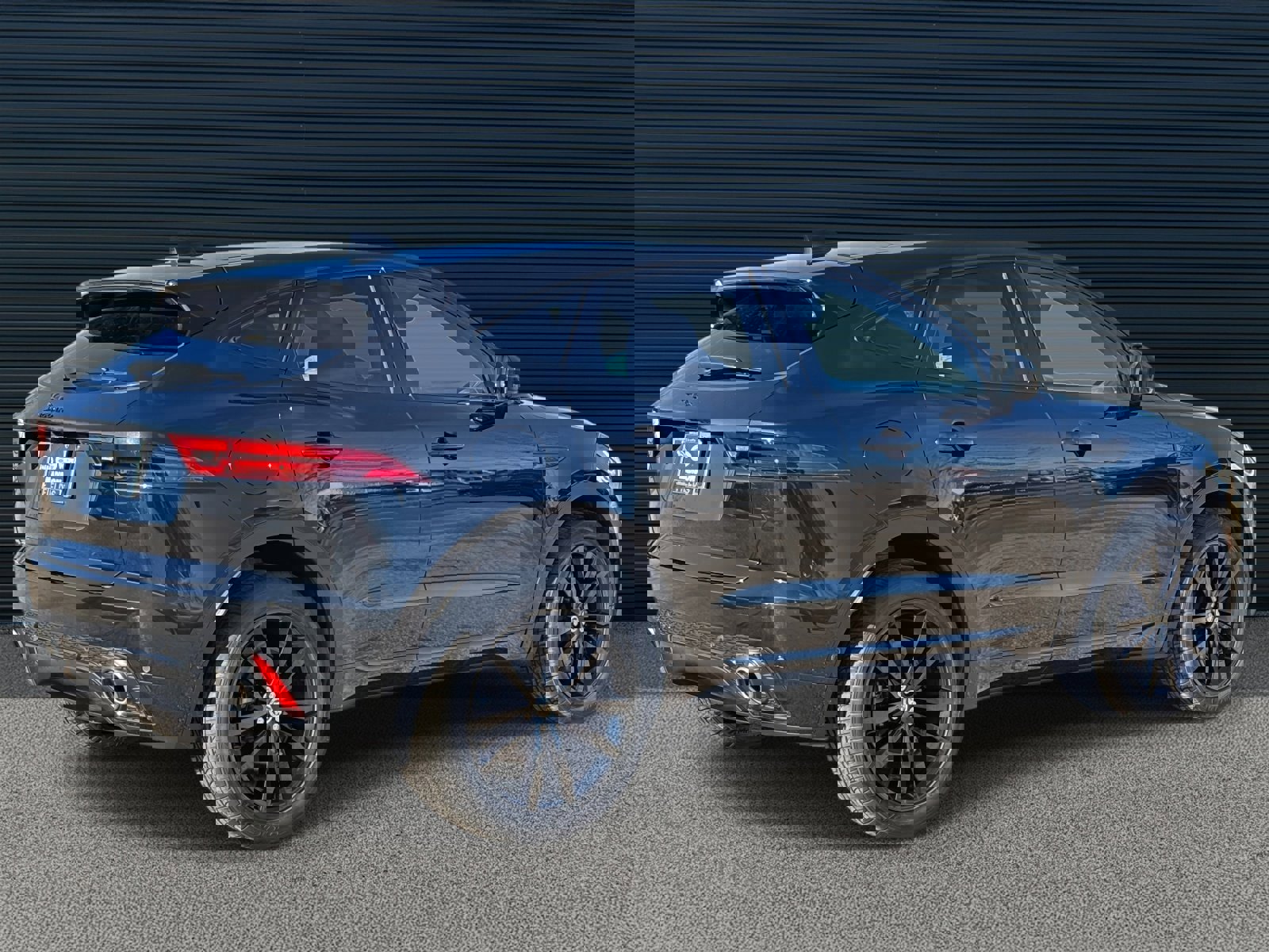 Used 2024 Jaguar E-PACE R-Dynamic SE image 5