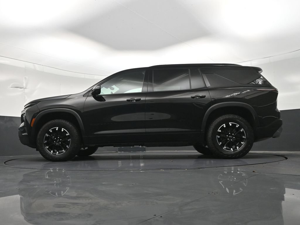Used 2024 Chevrolet Traverse Z71 w/ Enhanced Driving Package AWD/4WD image 23