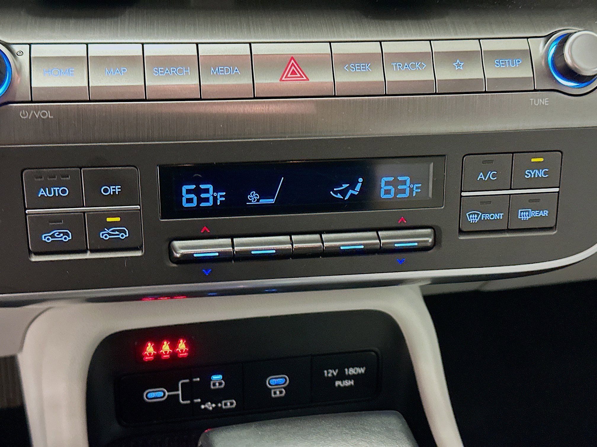 Used 2025 Hyundai Kona SEL image 24