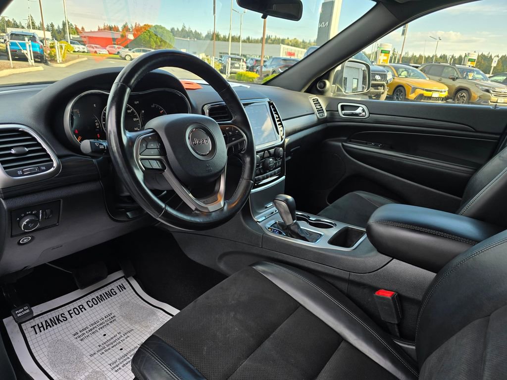 Used 2021 Jeep Grand Cherokee Laredo X AWD/4WD image 11