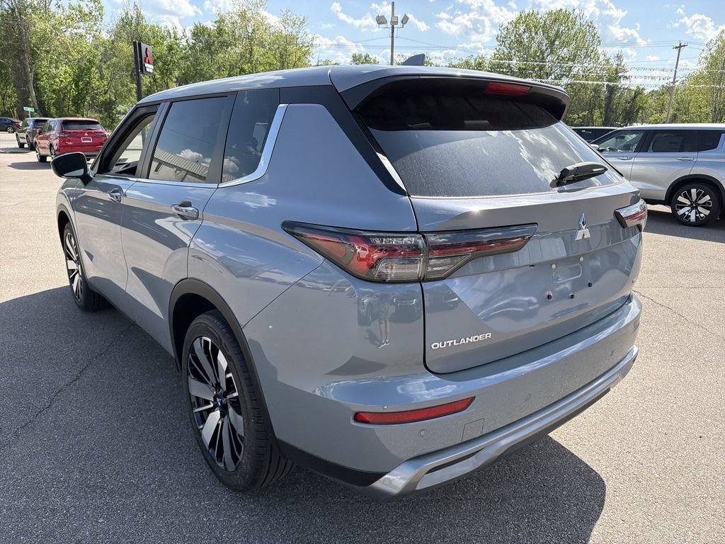 New 2026 Mitsubishi Outlander SE AWD/4WD image 6