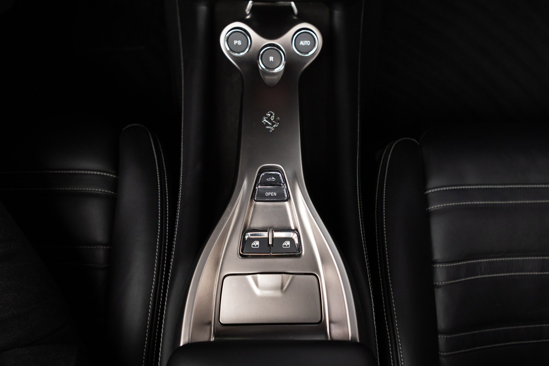 Used 2010 Ferrari California image 84