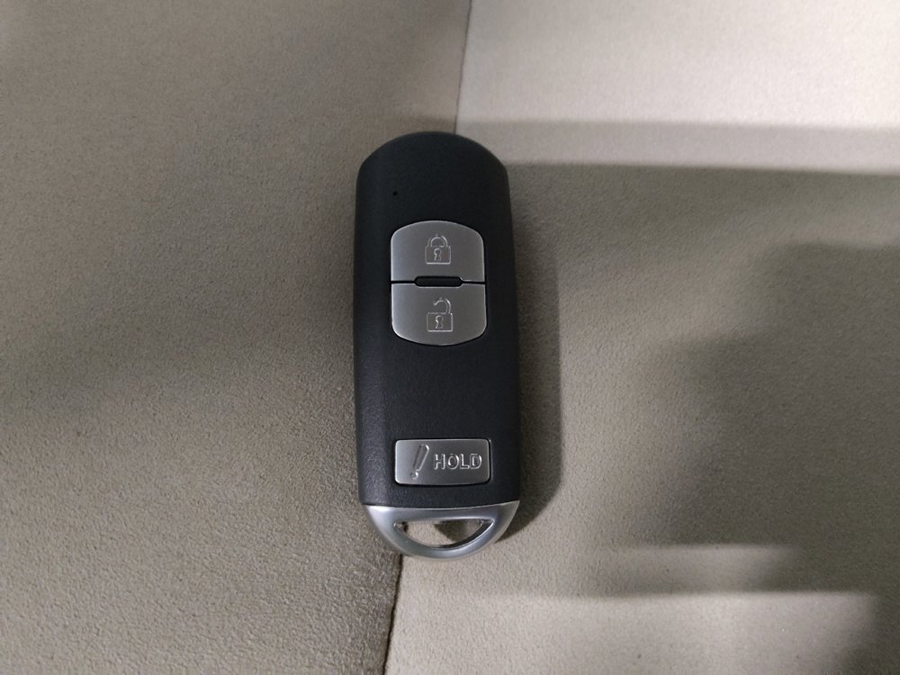 Used 2019 MAZDA CX-5 Touring image 32