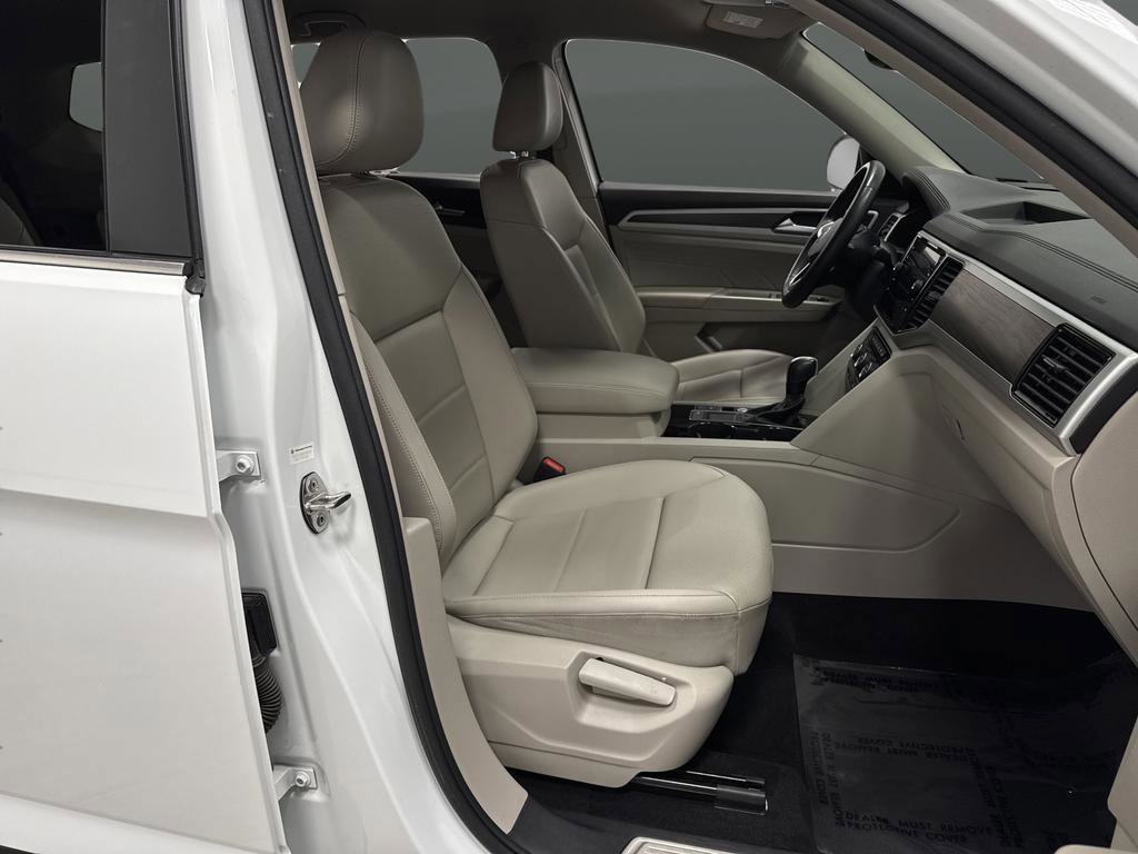 Used 2022 Volkswagen Atlas SE w/ Black Wheel Package image 27