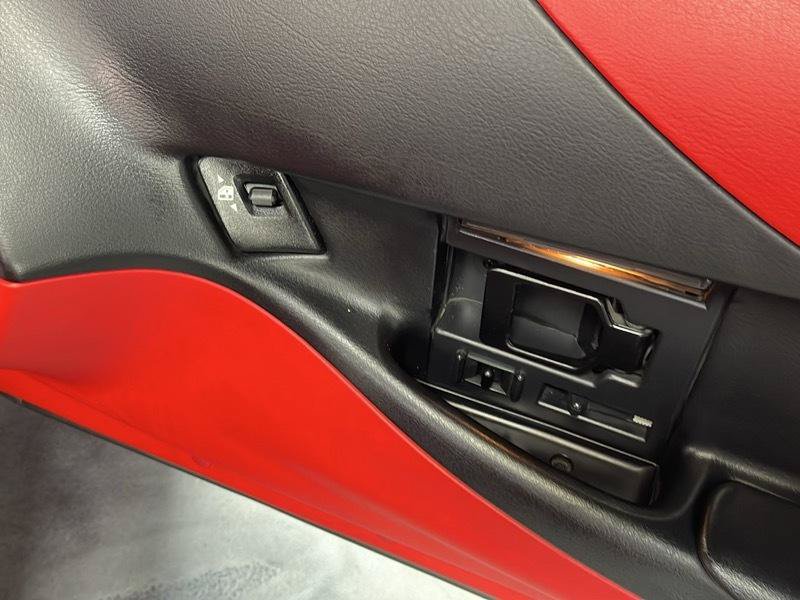 Used 1996 Chevrolet Corvette Convertible RWD image 40