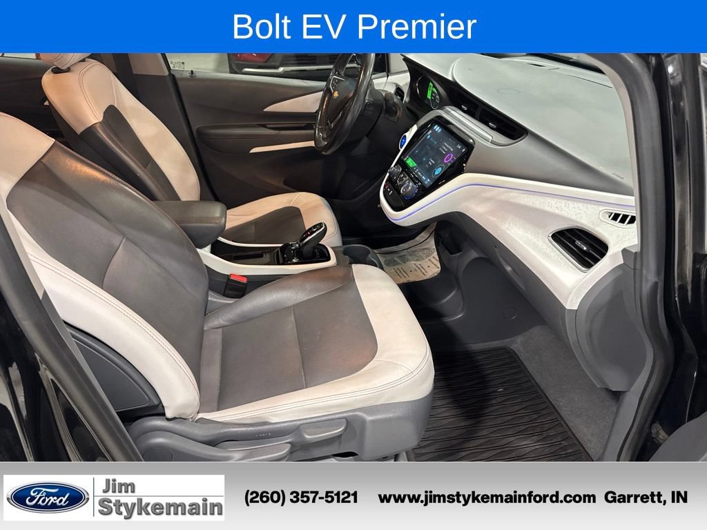 Used 2017 Chevrolet Bolt Premier w/ Driver Confidence II Package FWD image 27