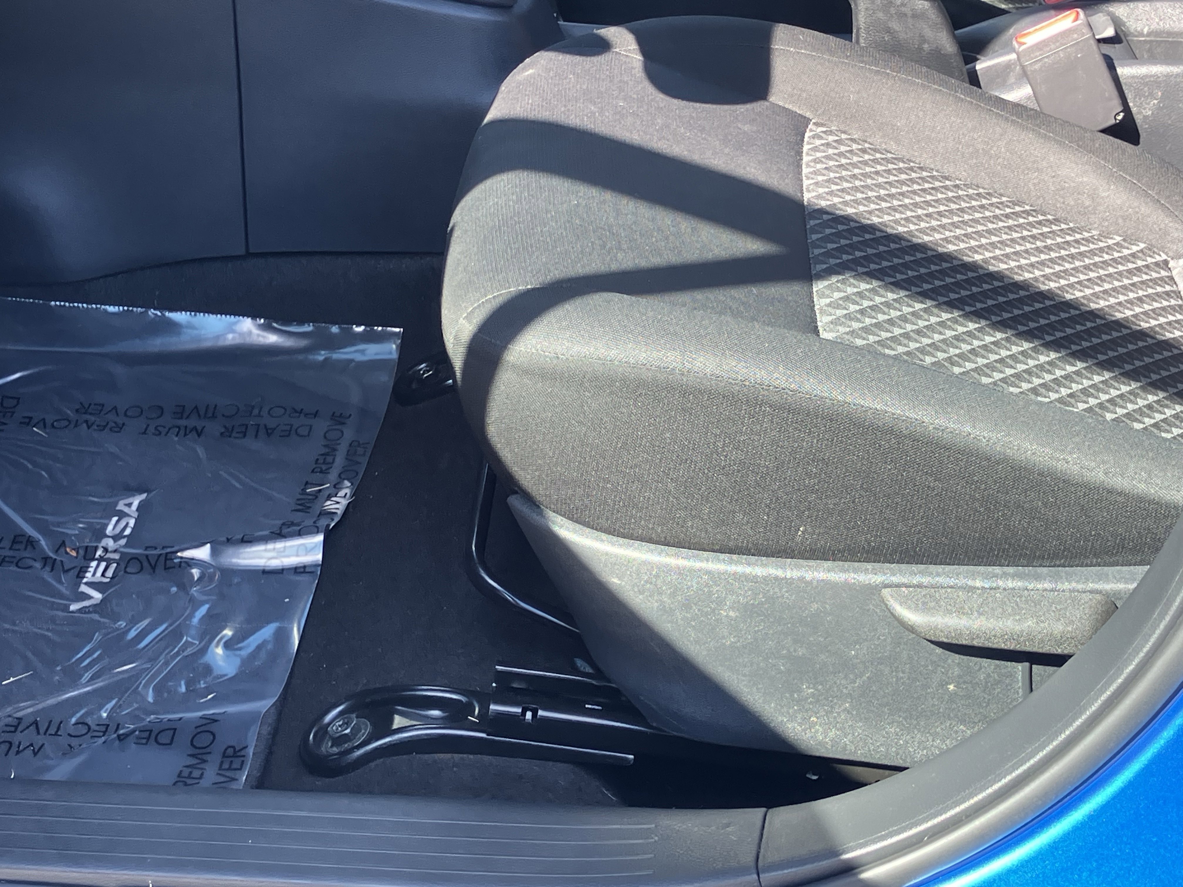 Used 2022 Nissan Versa S image 17