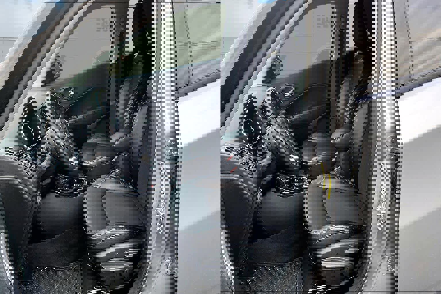 Used 2019 Jeep Compass Altitude image 11