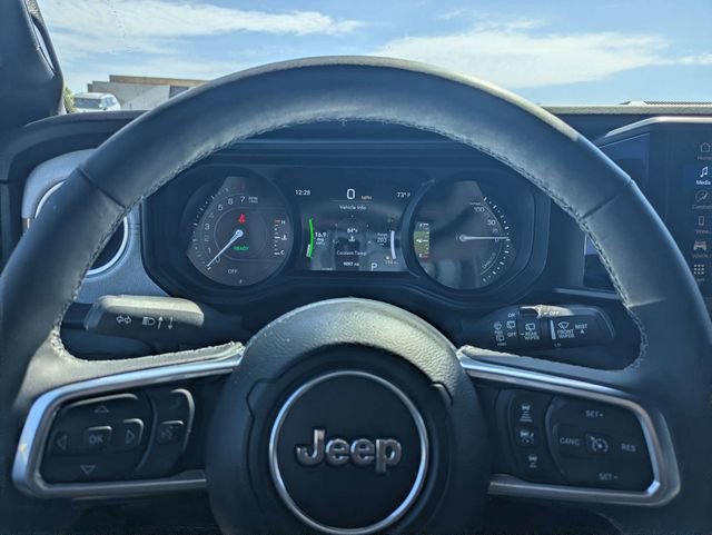 Used 2025 Jeep Wrangler Unlimited Sahara w/ Safety Group image 27