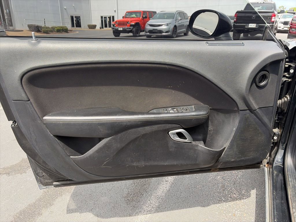 Used 2021 Dodge Challenger SXT w/ Blacktop Package image 13